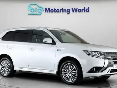 Used Mitsubishi Outlander P-HEV 224 HP (164 kW) 2020 Estate