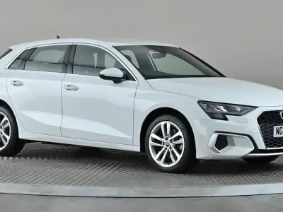 Used Audi A3 Sportback e-tron Sport 204 HP (150 kW) 2023 White Hatchback