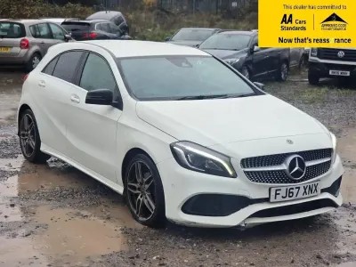 Begagnad Mercedes A200 AMG line 136 HK (100 kW) 2017 Vit Halvkombi