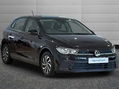 Used VW Polo Life 95 HP (69 kW) 2024 Black Hatchback