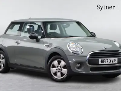 Usado Mini ONE Hatch 101 CV (74 kW) 2017 Gris Utilitario