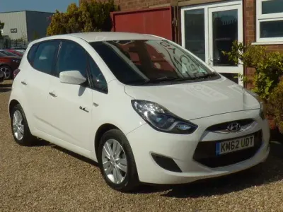 Used Hyundai ix20 Active 116 HP (85 kW) 2012 White Hatchback