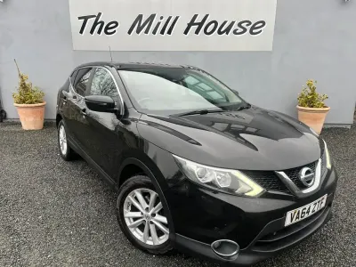 Used Nissan Qashqai Acenta+ 110 HP (80 kW) 2015 Black SUV