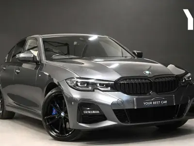 Begagnad BMW 330e M Sport 2021 Grå Sedan