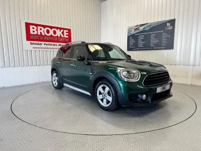 Used Mini Cooper D 2017 Green Hatchback