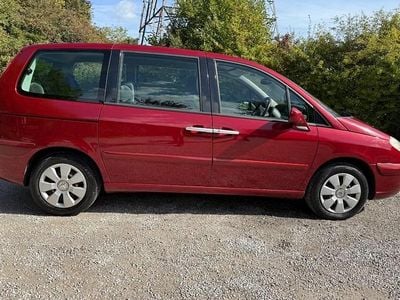 Red Used 2005 Citroën C8 MPV | £2,995