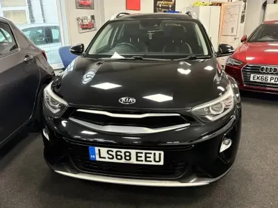 Usado Kia Stonic 118 CV (86 kW) 2018 Negro SUV
