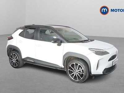 Used Toyota Yaris Hybrid Sport 116 HP (85 kW) 2023 White Estate