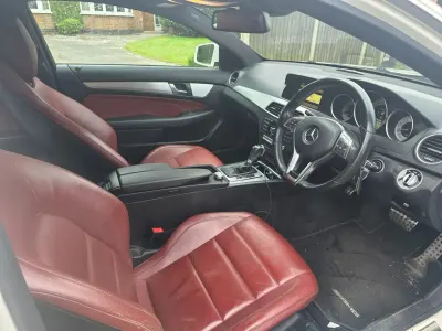 Begagnad Mercedes C180