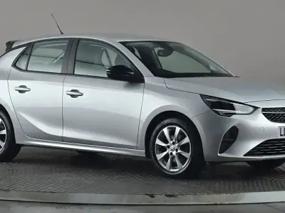 Usado Vauxhall Corsa Design Edition 101 CV (74 kW) 2023 Utilitario