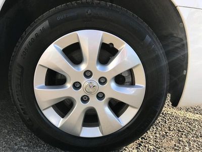 White Used 2022 Vauxhall Combo MPV | £14,450 (Good price)