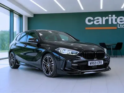 Usado BMW 120 M Sport 190 CV (139 kW) 2019 Negro Utilitario