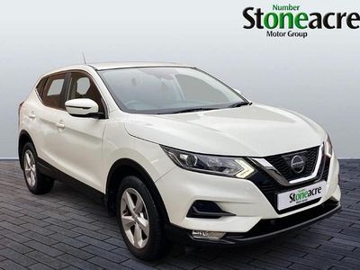 White Used 2017 Nissan Qashqai Acenta SUV | £8,860 (Good price)