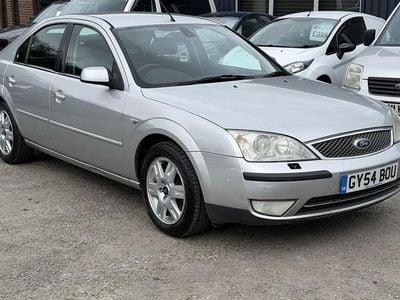 Used Ford Mondeo Ghia 2004 Silver Hatchback