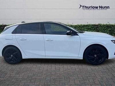 Used Vauxhall Astra GS Line 130 HP (95 kW) 2022 White Hatchback
