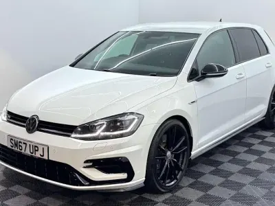 Używany VW Golf VII R 310 KM (228 kW) 2018 Biały Hatchback