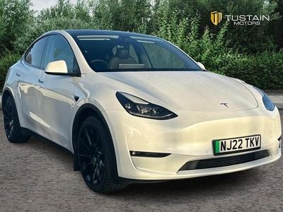 White Used 2022 Tesla Model Y Long Range AWD SUV | £24,399 (Fair price)