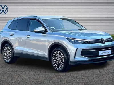 New VW Tiguan Match 150 HP (110 kW) 2026 Oyster silver SUV