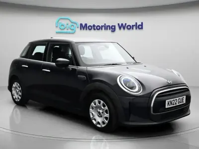 Used Mini ONE Classic 102 HP (75 kW) 2022 Black Hatchback