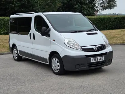 Used Vauxhall Vivaro 90 HP (66 kW) 2013 White MPV