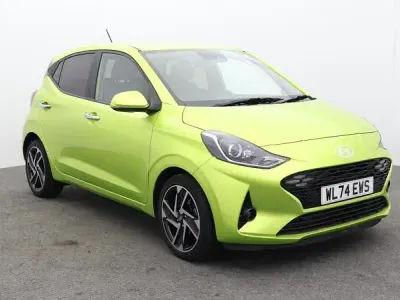 Used Hyundai i10 Premium 79 HP (58 kW) 2025 Green Hatchback