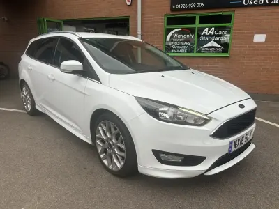 Używany Ford Focus Zetec 120 KM (88 kW) 2016 Biały Kombi