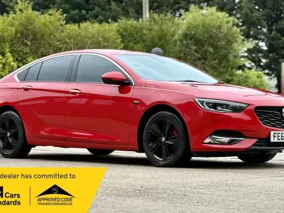 Used Vauxhall Insignia Elite 2017 Red Hatchback