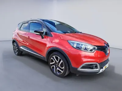 Used Renault Captur Signature 90 HP (66 kW) 2016 Red SUV