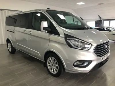 Used Ford Tourneo Custom Titanium 130 HP (95 kW) 2022 Silver Van