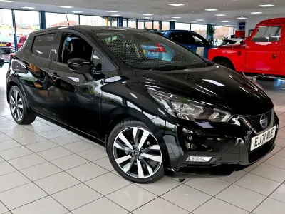 Używany Nissan Micra Tekna 92 KM (67 kW) 2021 Czarny Hatchback