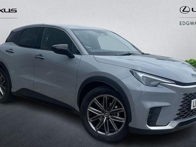 Used 2025 Lexus LBX SUV | £33,333 (A bit pricey)