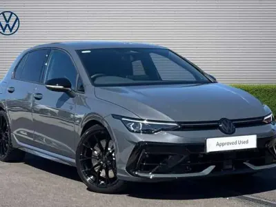 Second-hand VW Golf VIII R 333 CP (244 kW) 2026 Gri Hatchback