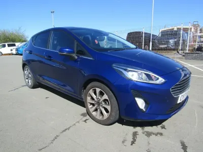 Begagnad Ford Fiesta Zetec 100 HK (73 kW) 2017 Blå Halvkombi