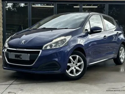 Used Peugeot 208 Active 75 HP (55 kW) 2016 Blue Hatchback