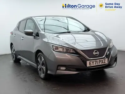 Usado Nissan Leaf Tekna 50 kW (68 HP) 2021 Cinzento Citadino