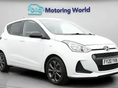 Used Hyundai i10 67 HP (49 kW) 2020 White Hatchback
