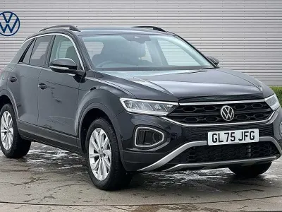 Used VW T-Roc Match 150 HP (110 kW) 2025 Black SUV