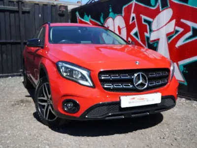 Used Mercedes GLA180 Urban 122 HP (89 kW) 2019 Red SUV