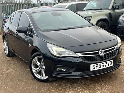Used Vauxhall Astra SRi 150 HP (110 kW) 2015 Black Hatchback