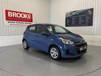 Used Hyundai i10 SE 66 HP (48 kW) 2017 Blue Hatchback