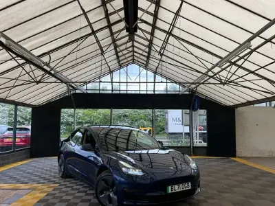 Używany Tesla Model 3 11 kW (15 KM) 2022 Sedan/Limuzyna