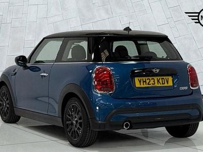 Used Mini Cooper Classic 134 HP (98 kW) 2023 Blue Hatchback