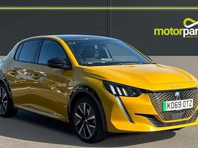 Peugeot e-208