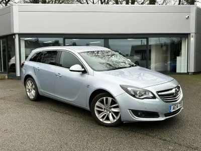 Second-hand Vauxhall Insignia Elite 163 CP (119 kW) 2014 Argintiu Break