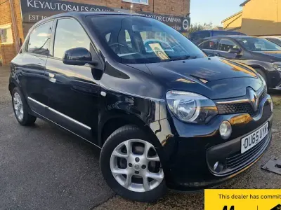 Used Renault Twingo Dynamique 70 HP (51 kW) 2015 Black Hatchback