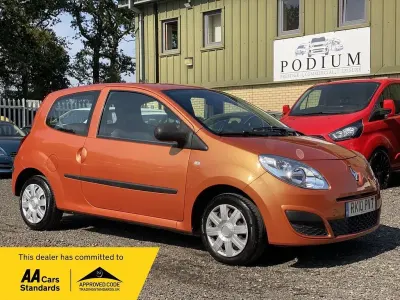 Used Renault Twingo 2010 Orange Hatchback