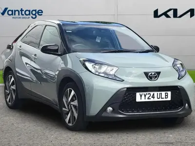 Used Toyota Aygo X 72 HP (52 kW) 2024 Green SUV