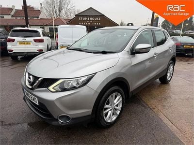 Used Nissan Qashqai Acenta 110 HP (80 kW) 2016 Silver SUV