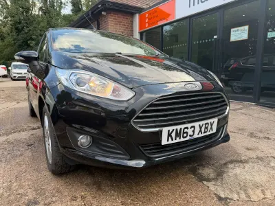 Used Ford Fiesta Zetec 78 HP (57 kW) 2013 Black Hatchback