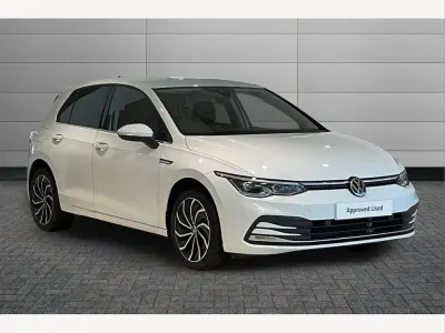 Used VW Golf VIII Edition 130 HP (95 kW) 2023 White Hatchback